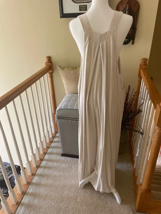 1.4.3. Story by Line Up Cream Linen Textured Jumpsuit- EUC - Picture 6 of 12